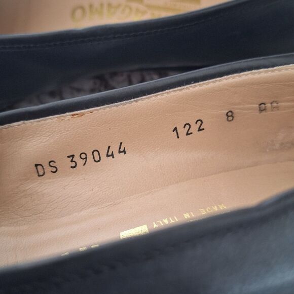 Salvatore Ferragamo Blue ‎ Leather Flat Size 8 AA - Picture 8 of 14